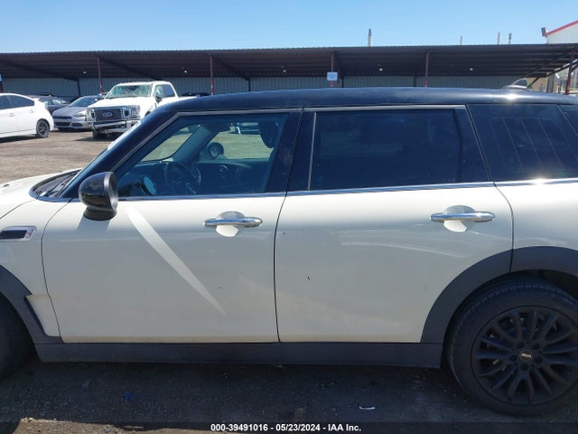 Mini Clubman Cooper 2019 WMWLN5C59K2E35027 Image 14
