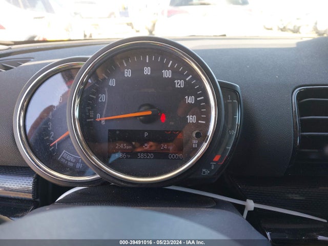 Mini Clubman Cooper 2019 WMWLN5C59K2E35027 Image 15