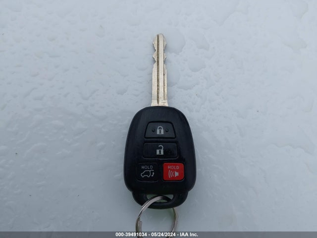Toyota Rav4 Xle 2016 2T3RFREV1GW467240 Image 11