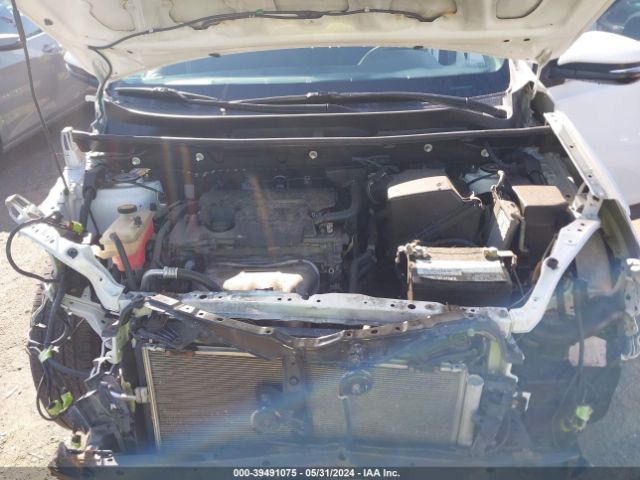 2T3RFREV8EW138287 Toyota Rav4 Xle