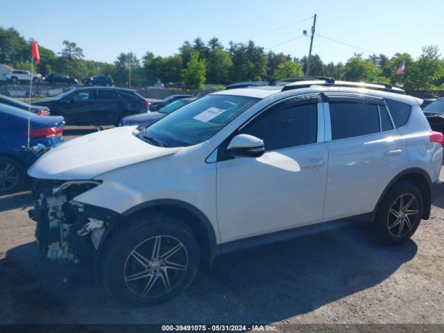 2T3RFREV8EW138287 Toyota Rav4 Xle