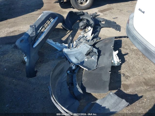 2T3RFREV8EW138287 Toyota Rav4 Xle
