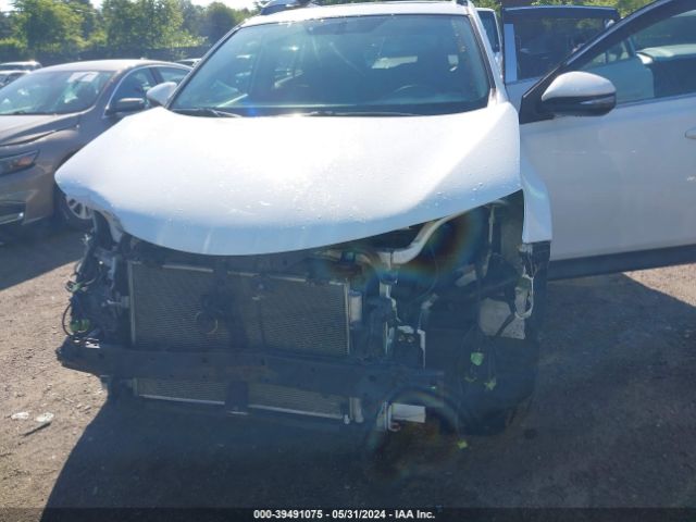 2T3RFREV8EW138287 Toyota Rav4 Xle
