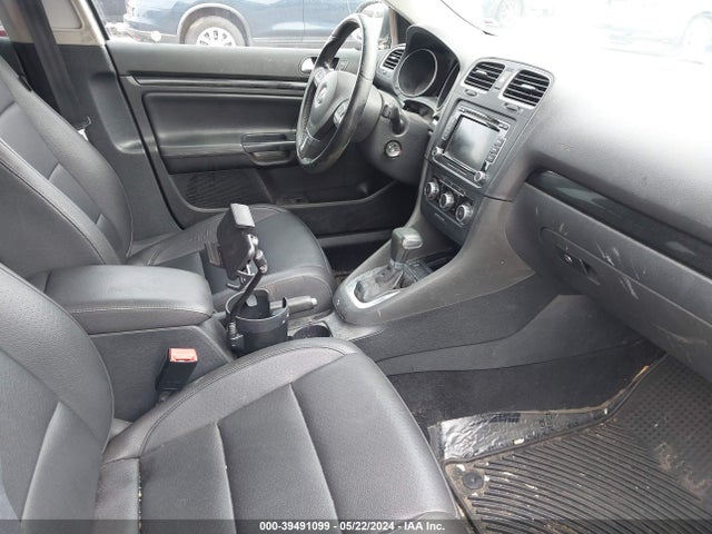 2011 Volkswagen Jetta Sportwagen 2.0l Tdi მანქანა იყიდება აუქციონზე, vin: 3VWPL7AJ4BM630624, აუქციონის ნომერი: 39491099