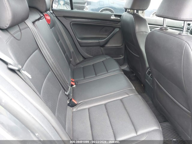 2011 Volkswagen Jetta Sportwagen 2.0l Tdi მანქანა იყიდება აუქციონზე, vin: 3VWPL7AJ4BM630624, აუქციონის ნომერი: 39491099