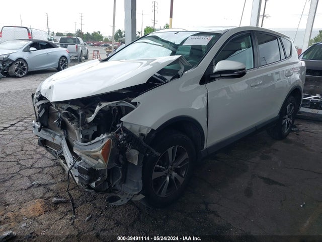 Toyota Rav4 Xle 2018 2T3WFREV4JW463483 Image 2