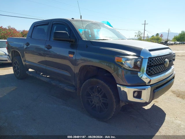 Toyota Tundra Sr5 5.7l V8 2018 5TFDW5F11JX760752 главное изображение