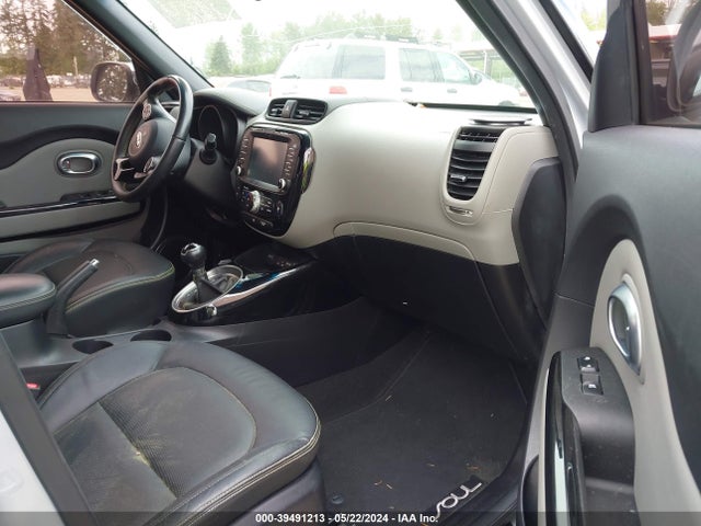 KIA SOUL + 2014 KNDJP3A54E7732593 Image 5