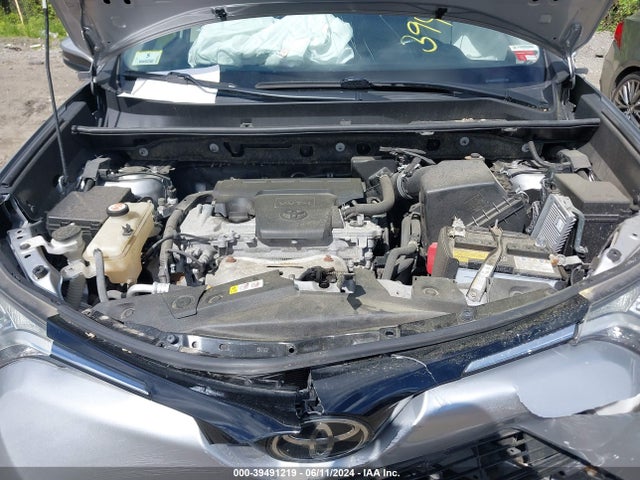 Toyota Rav4 Xle 2018 JTMRFREV8JJ251827 Image 10