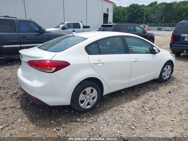 KIA FORTE LX 2017 3KPFK4A70HE077350 Image 4