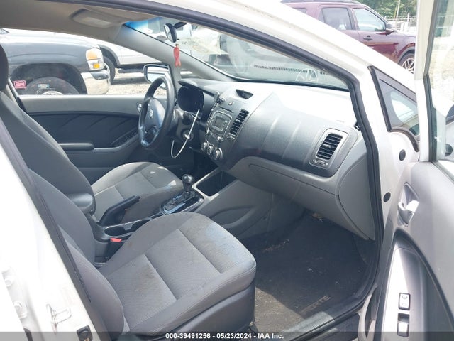 KIA FORTE LX 2017 3KPFK4A70HE077350 Image 5