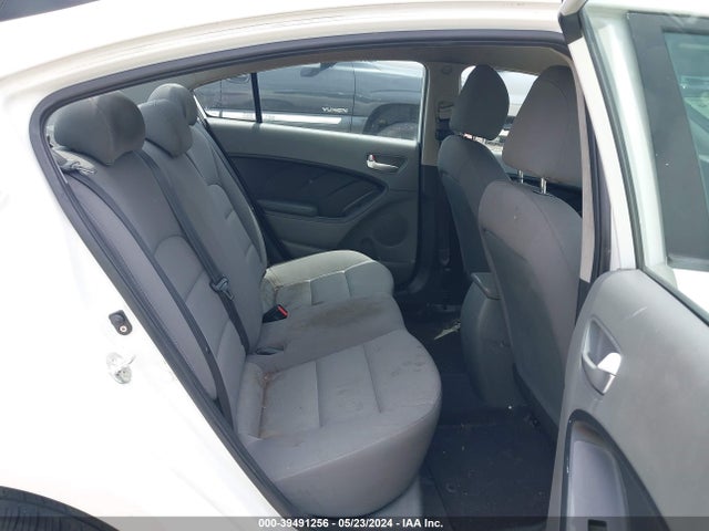 KIA FORTE LX 2017 3KPFK4A70HE077350 Image 8