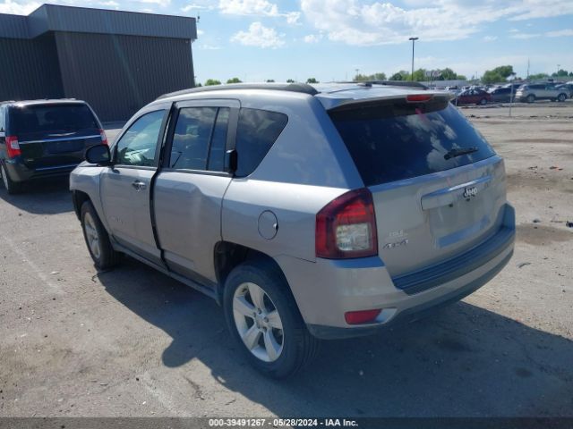 1C4NJDBB7GD521308 Jeep Compass Sport