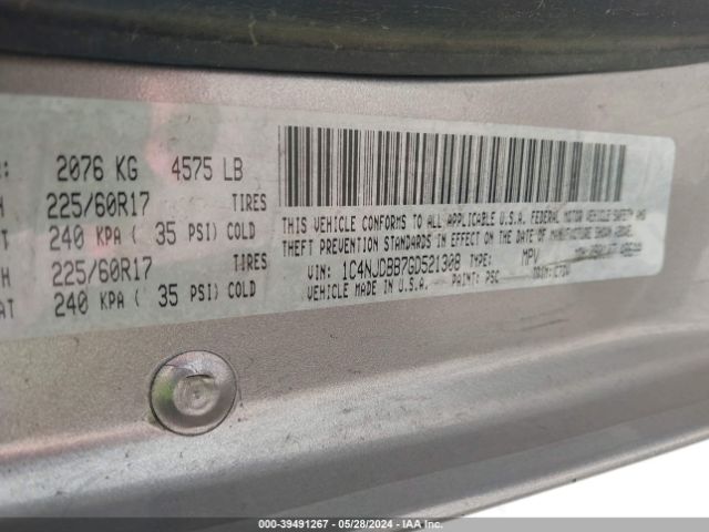 1C4NJDBB7GD521308 Jeep Compass Sport