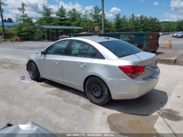1G1PA5SG1E7139189 Chevrolet Cruze Ls Auto