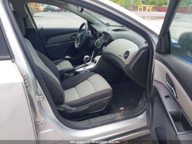 1G1PA5SG1E7139189 Chevrolet Cruze Ls Auto