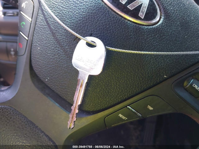KIA FORTE LX 2016 KNAFX4A6XG5593733 Image 11