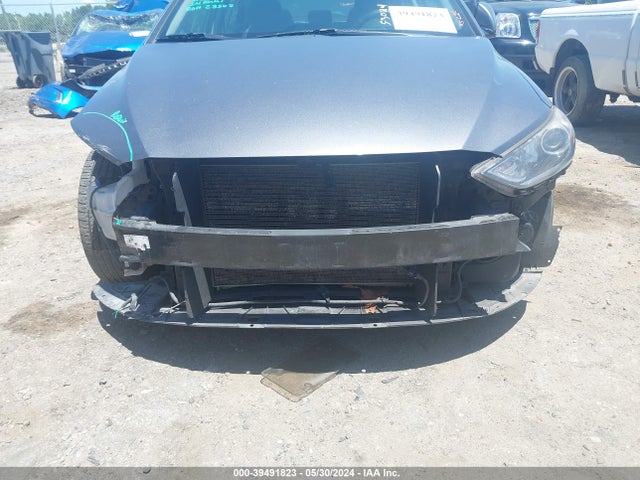 Hyundai ELANTRA SEL 2018 5NPD84LF0JH254801 Image 18