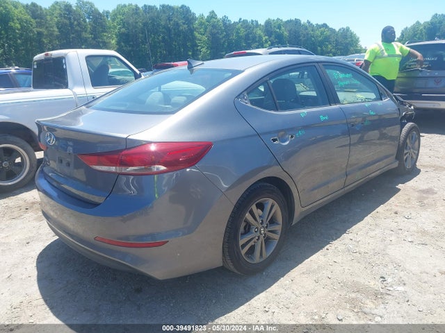Hyundai ELANTRA SEL 2018 5NPD84LF0JH254801 Image 4