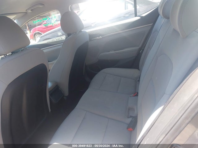 Hyundai ELANTRA SEL 2018 5NPD84LF0JH254801 Image 8