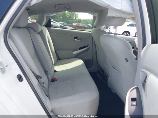 JTDKN3DU1F1882212 Toyota Prius Two