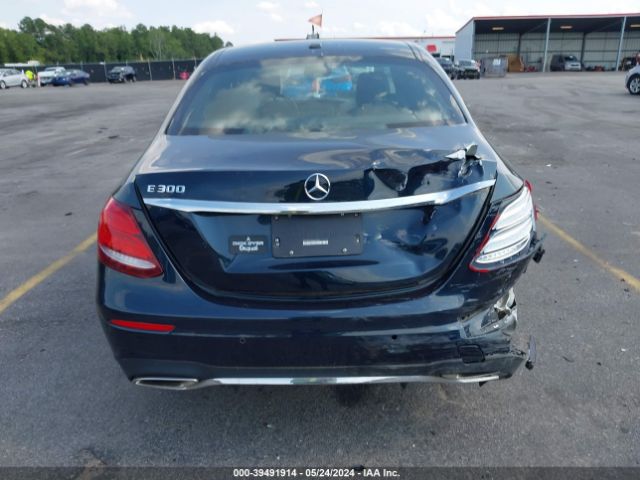WDDZF4JB9HA010390 Mercedes-Benz E 300