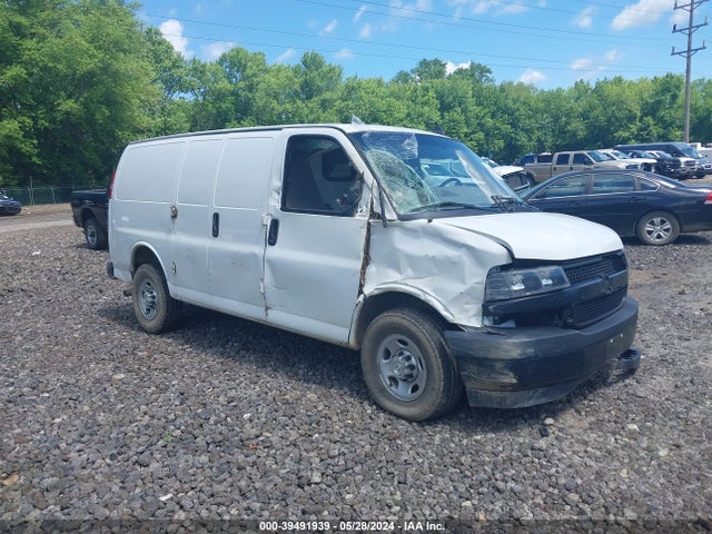 2018 1GCWGAFP1J1165471 main image