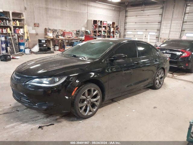 1C3CCCDG0GN123165 Chrysler 200 S