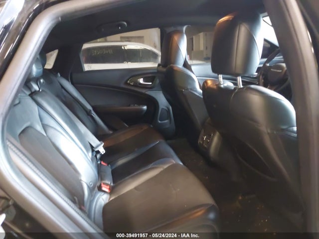 1C3CCCDG0GN123165 Chrysler 200 S
