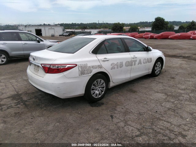 Toyota CAMRY LE 2015 4T1BF1FK7FU106948 Image 4
