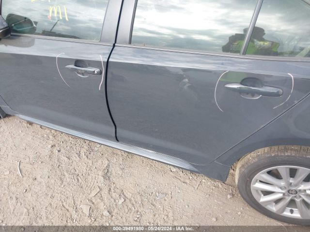 JTDBCMFE4R3043875 Toyota Corolla Hybrid Le