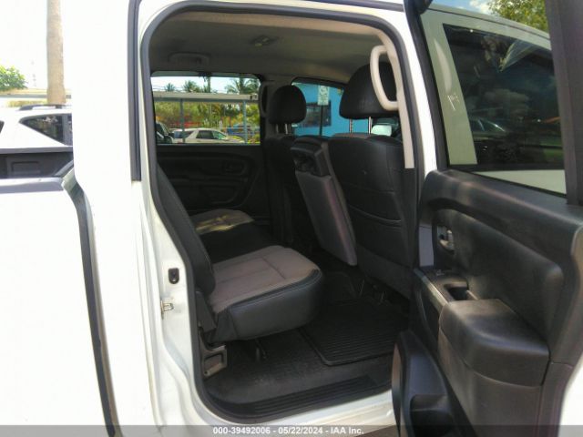 1N6AA1EKXHN530070 Nissan TITAN S