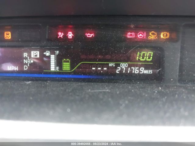 JTDZN3EU7EJ001556 Toyota Prius V Three