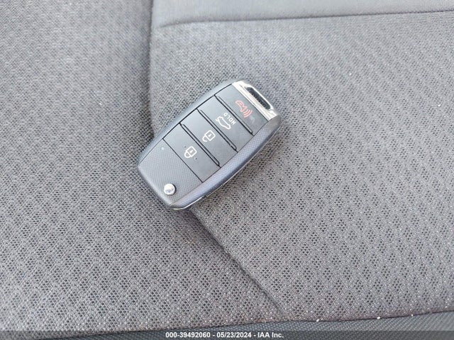 KIA Optima Lx 2017 5XXGT4L39HG125348 Image 11