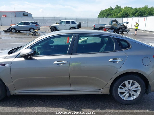 KIA Optima Lx 2017 5XXGT4L39HG125348 Image 15