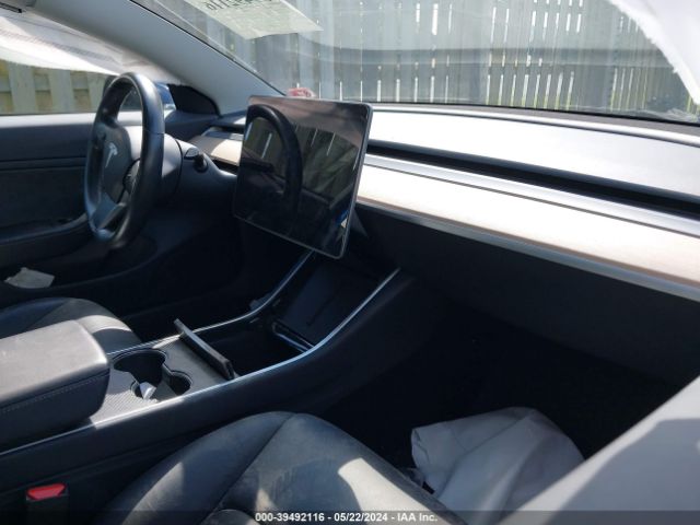5YJ3E1EA4JF024696 Tesla Model 3 Long Range/mid Range
