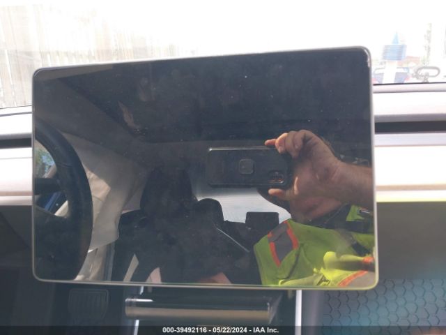 5YJ3E1EA4JF024696 Tesla Model 3 Long Range/mid Range