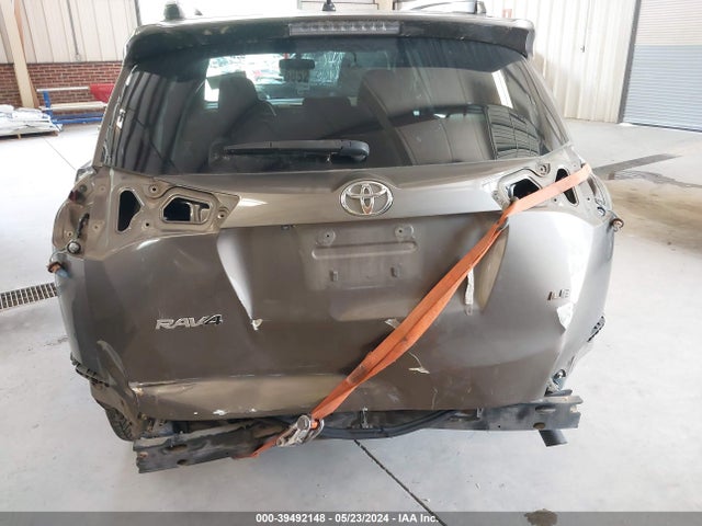 Toyota RAV4 LE 2014 JTMZFREVXED031366 Image 18