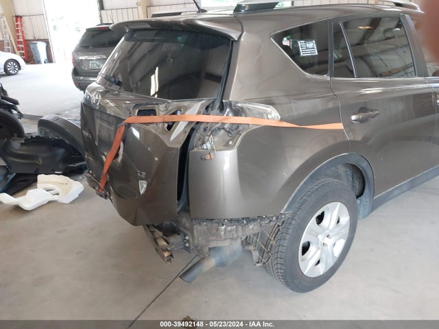 Toyota RAV4 LE 2014 JTMZFREVXED031366 Image 6