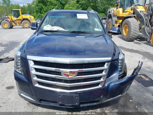 1GYS4CKJ3JR111945 Cadillac Escalade Premium Luxury