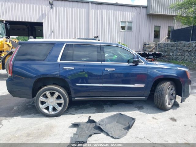 1GYS4CKJ3JR111945 Cadillac Escalade Premium Luxury