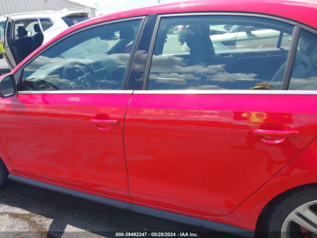 3VW5T7AJ7GM222147 Volkswagen Jetta 2.0t Gli Sel