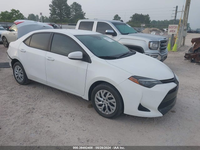 Toyota COROLLA LE 2018 5YFBURHE1JP822783 главное изображение