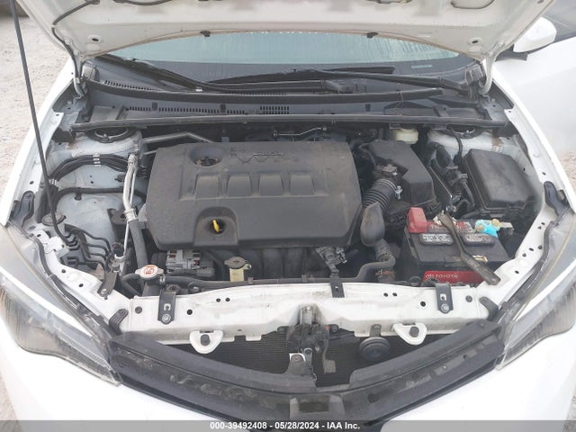 Toyota COROLLA LE 2018 5YFBURHE1JP822783 Image 10