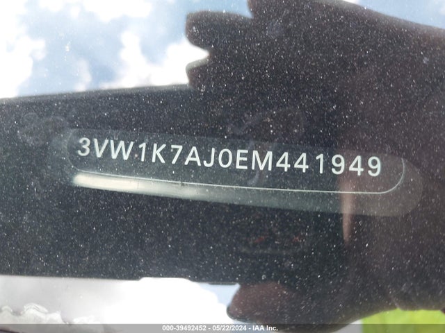 3VW1K7AJ0EM441949 Volkswagen Jetta 2.0l S