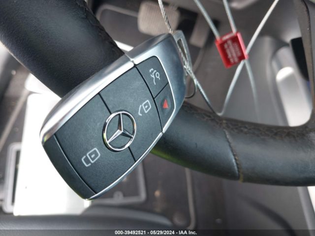WDC4M4HB3LW003943 Mercedes-Benz Glb 250 4matic