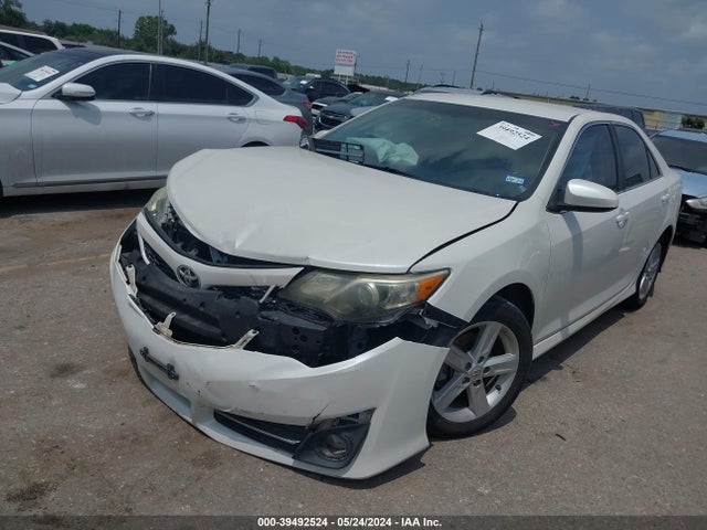 Toyota CAMRY SE 2014 4T1BF1FK6EU468011 Image 2