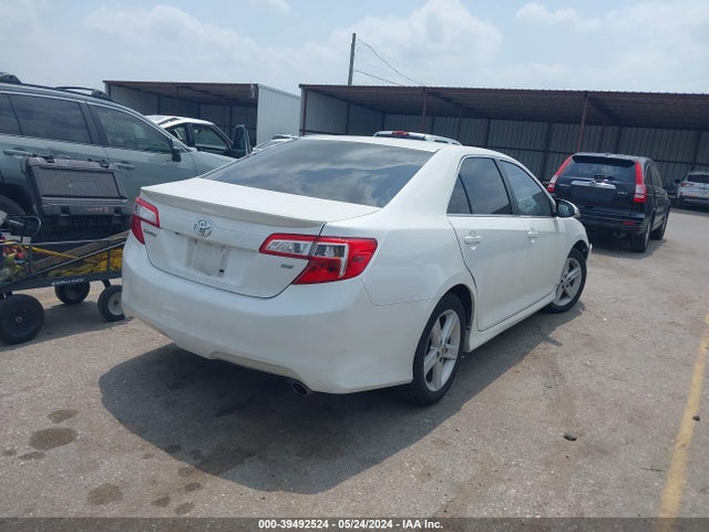 Toyota CAMRY SE 2014 4T1BF1FK6EU468011 Image 4