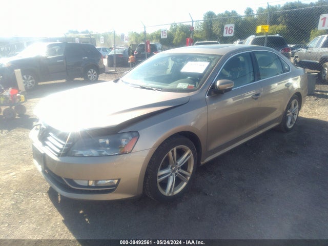 1VWBT7A3XFC027535 Volkswagen Passat 1.8t Se
