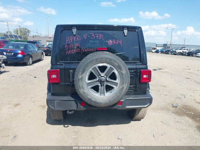 1C4HJXEN6MW563781 Jeep Wrangler Unlimited Sahara